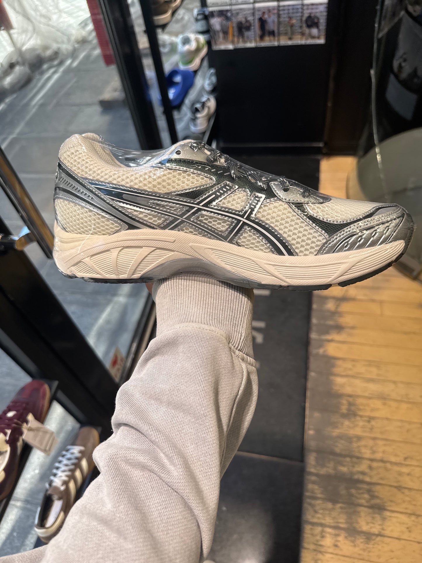 Asics 2160 Kith