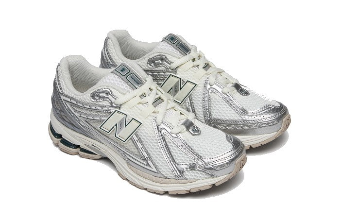 NEW BALANCE 1906R Silver Metallic Sea Salt