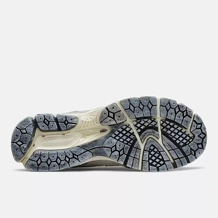 New Balance 2002R « Rain Cloud » Protection Pack